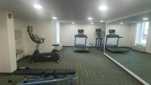holiday inn express williamsbrg busch gardens area by ihg
