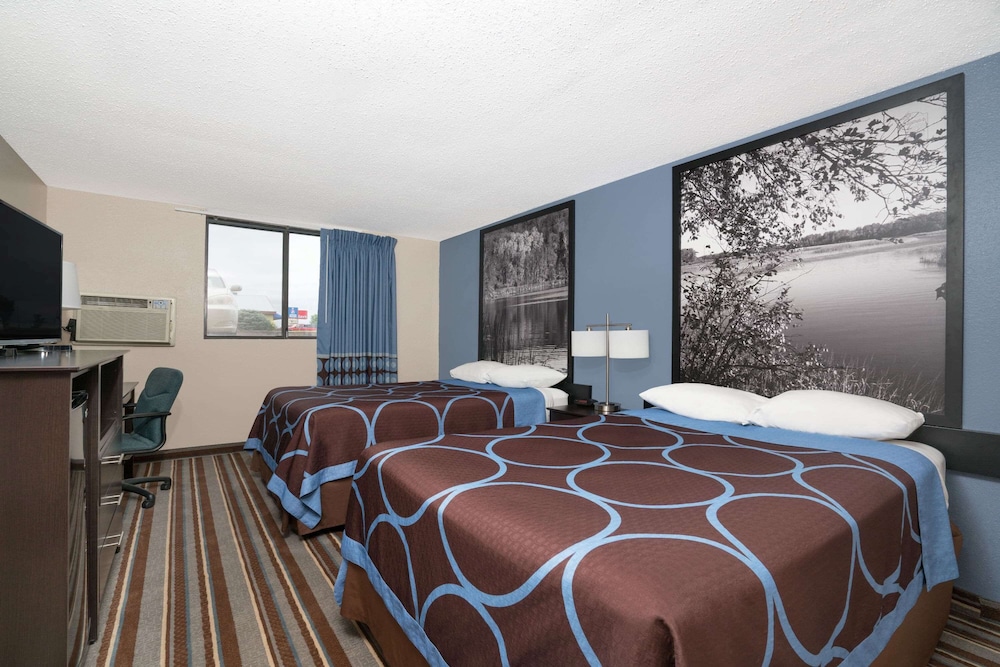 super 8 by wyndham willmar