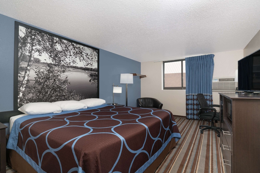 super 8 by wyndham willmar