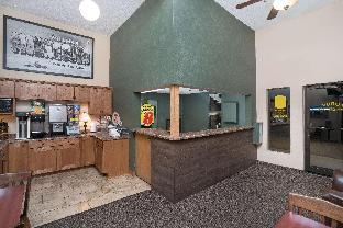 super 8 by wyndham willmar