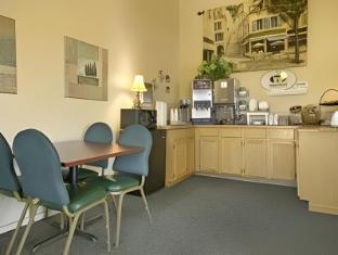 super 8 by wyndham willmar