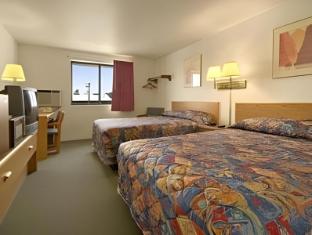 super 8 by wyndham willmar