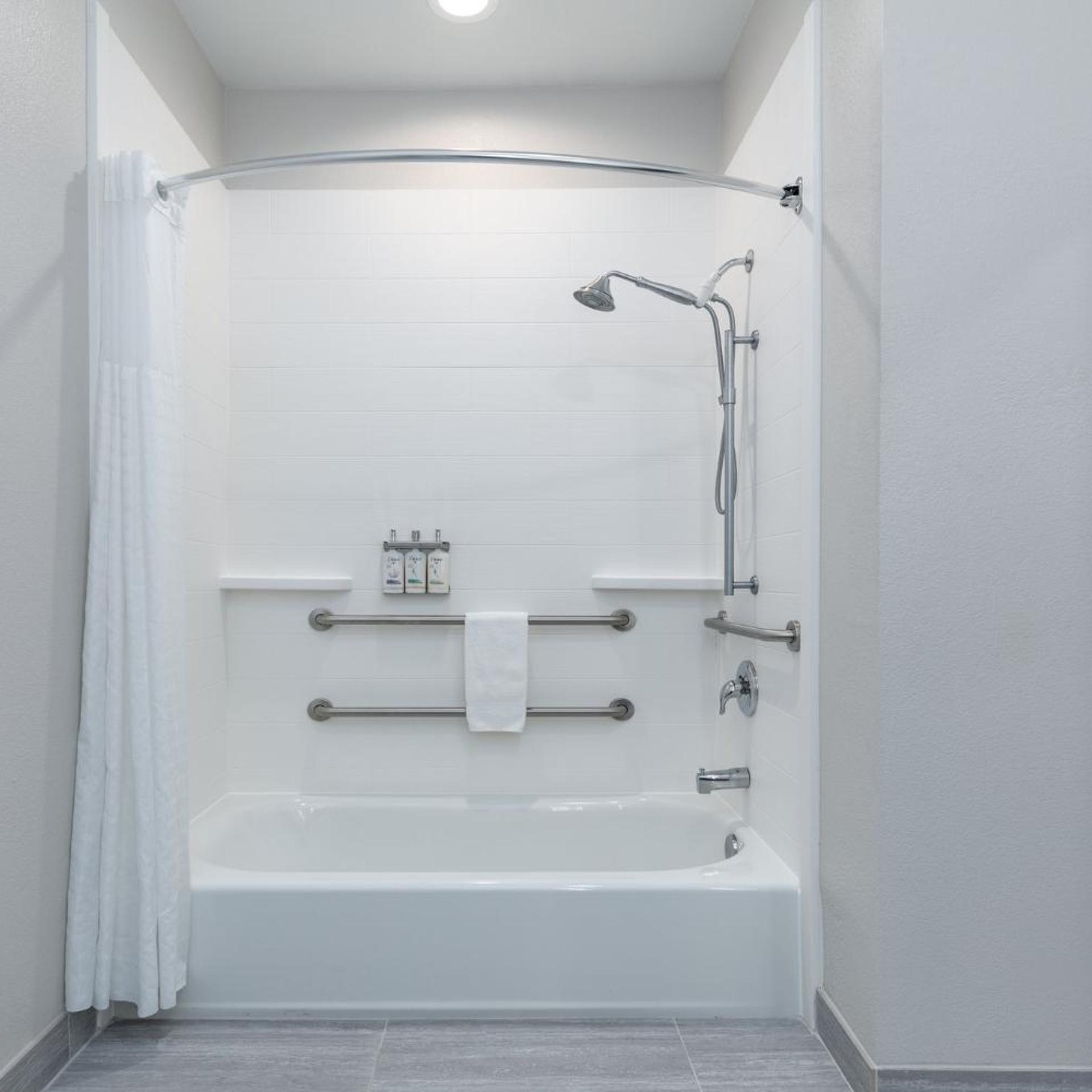 holiday inn express hotel and suites winnie by ihg