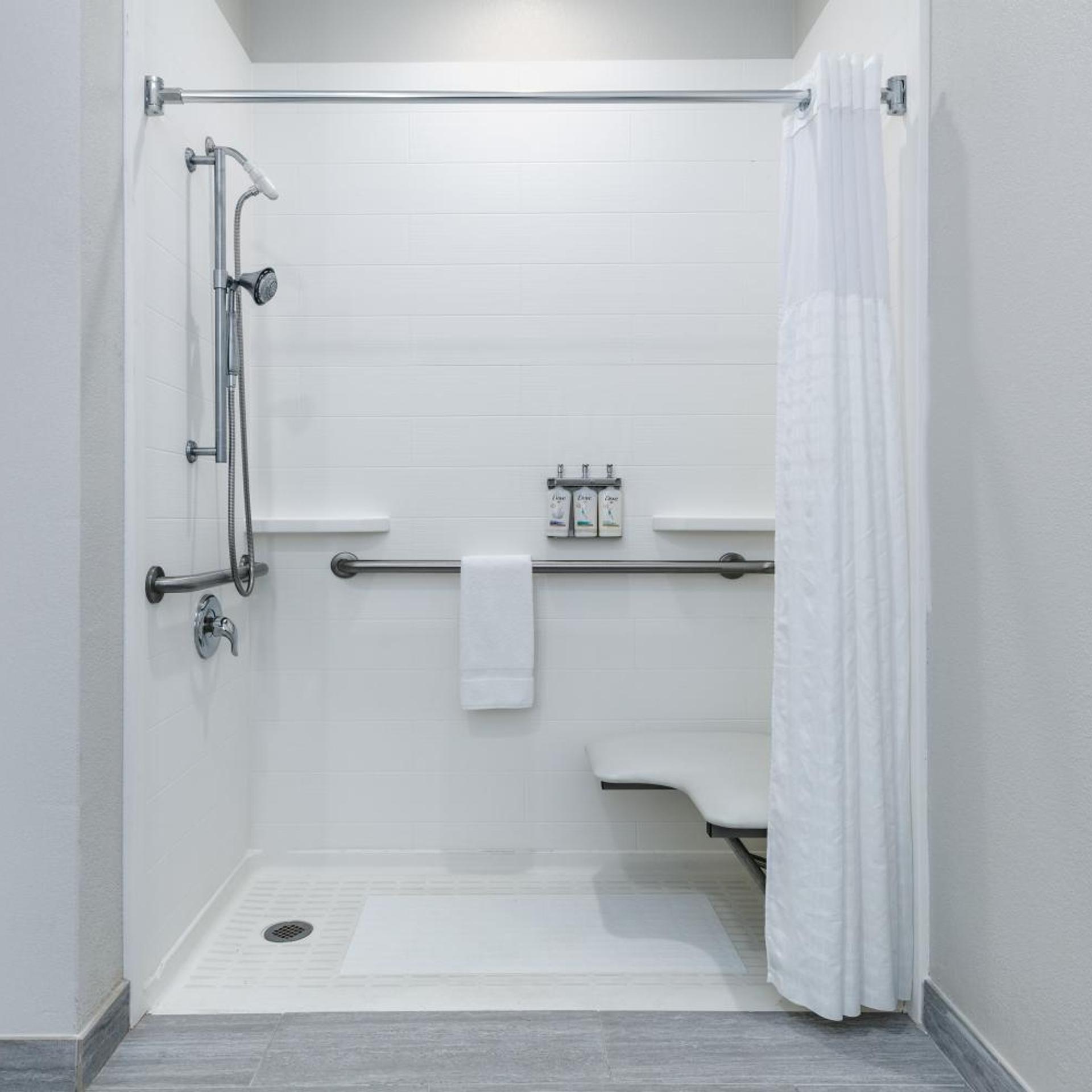 holiday inn express hotel and suites winnie by ihg