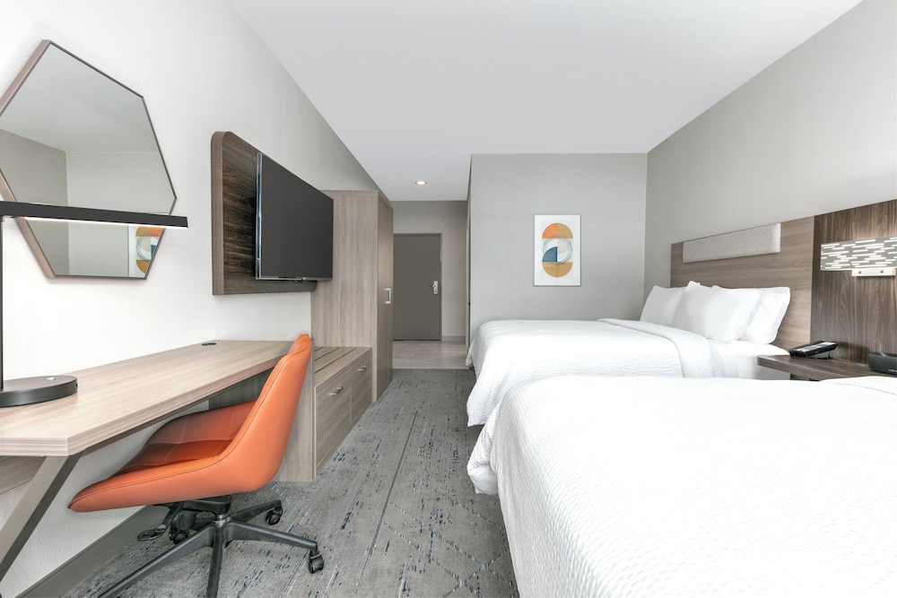 holiday inn express hotel and suites winnie by ihg