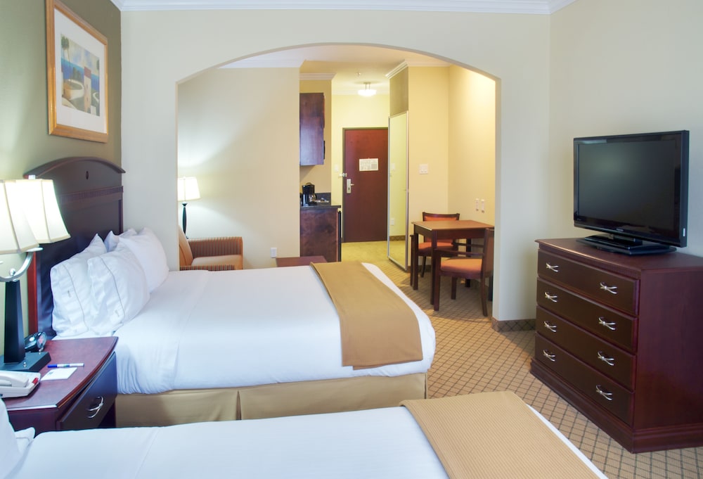 holiday inn express hotel and suites winnie by ihg
