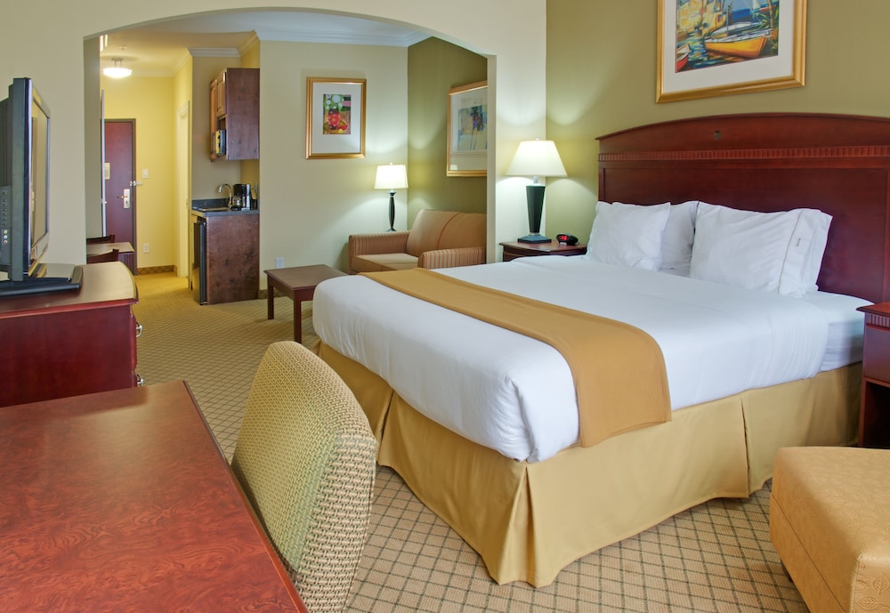 holiday inn express hotel and suites winnie by ihg