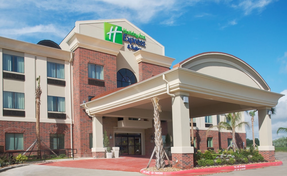 holiday inn express hotel and suites winnie by ihg