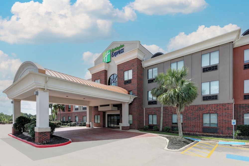 holiday inn express hotel and suites winnie by ihg