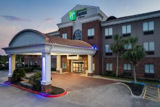 holiday inn express hotel and suites winnie by ihg