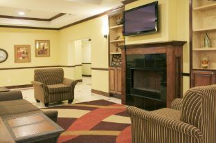 holiday inn express hotel and suites winnie by ihg