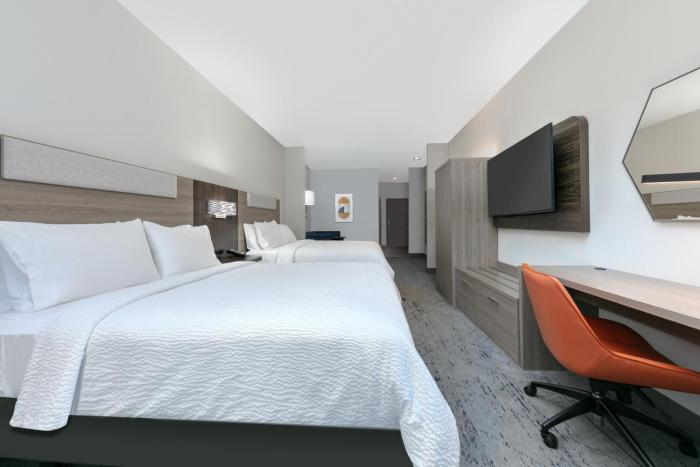 holiday inn express hotel and suites winnie by ihg