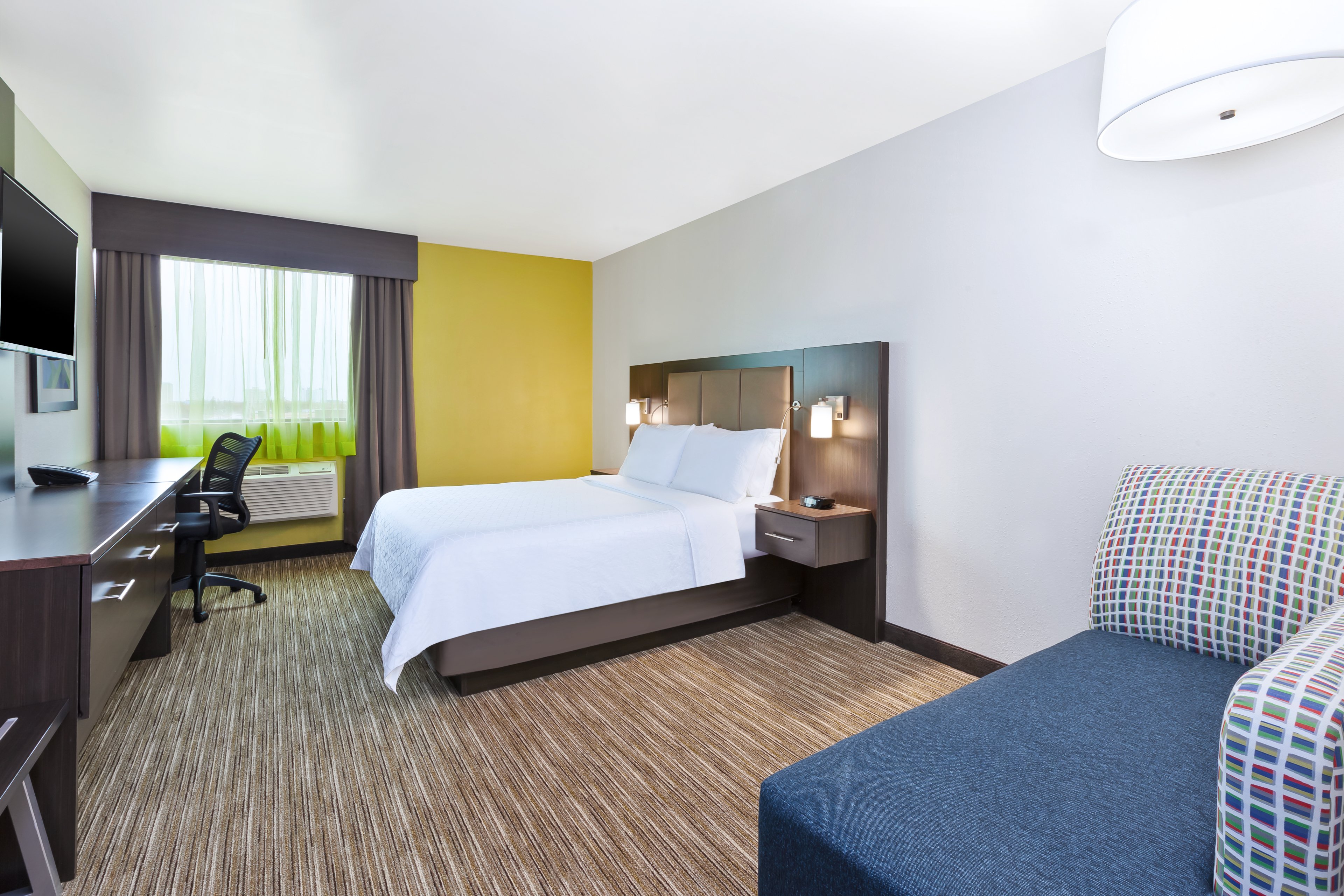 holiday inn express winnipeg airport polo park by ihg