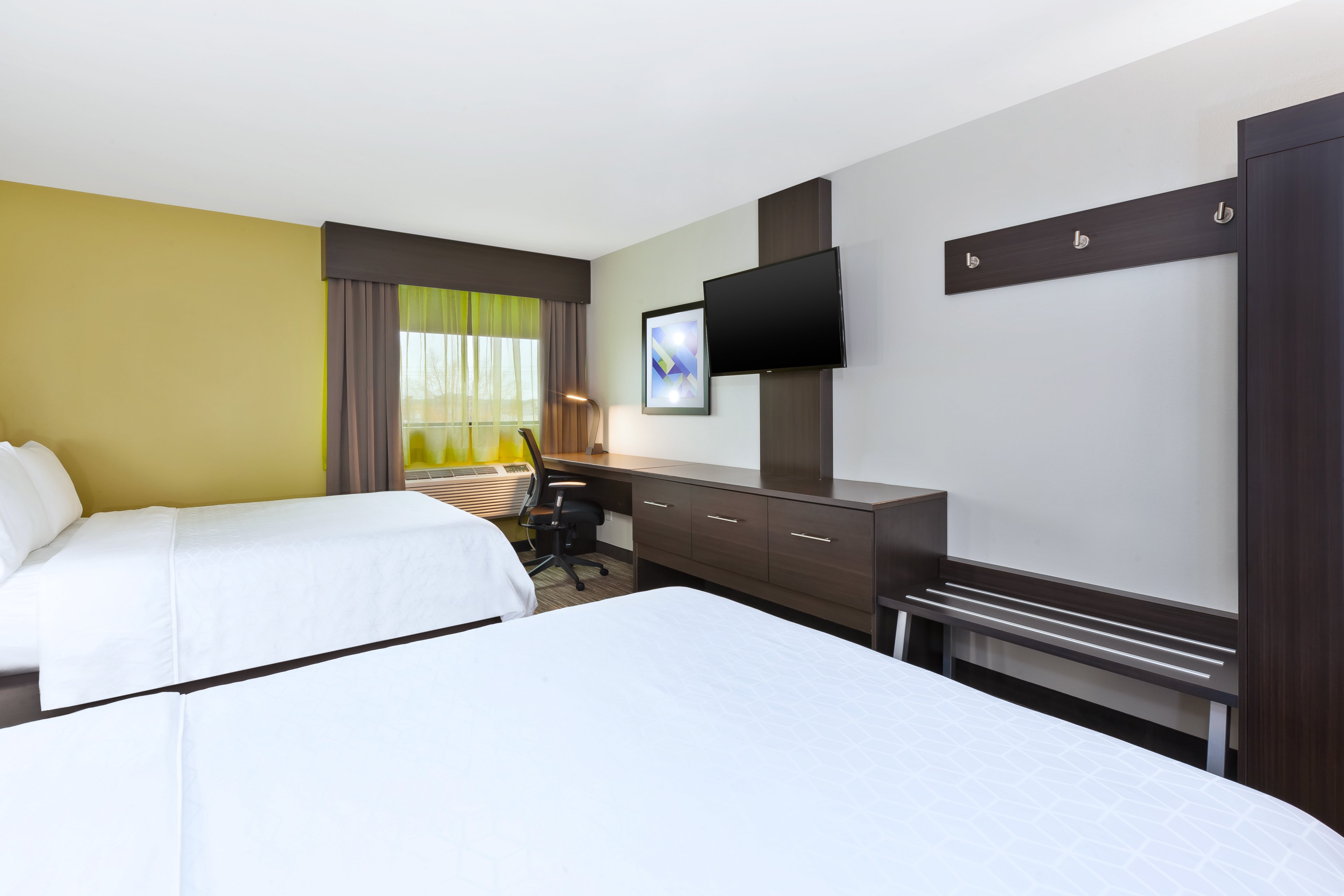 holiday inn express winnipeg airport polo park by ihg