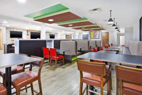 holiday inn express winnipeg airport polo park by ihg