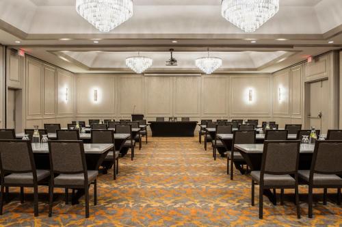 holiday inn winnipeg south by ihg