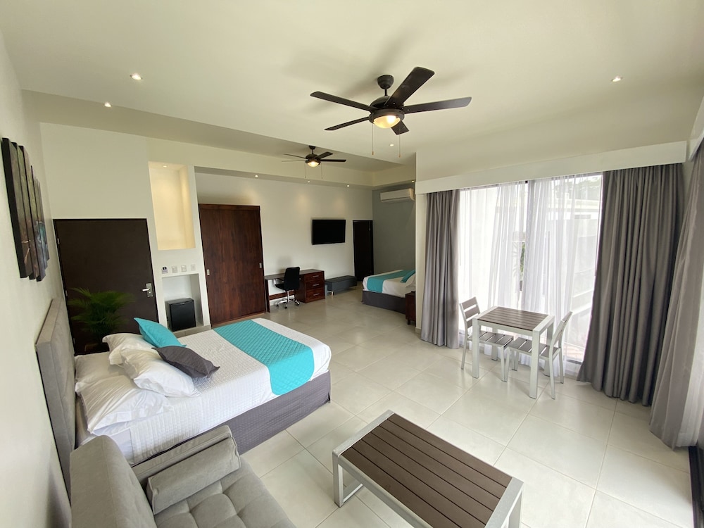 hotel naoz
