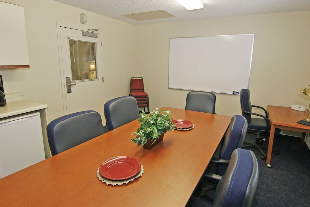 candlewood suites newport news yorktown by ihg