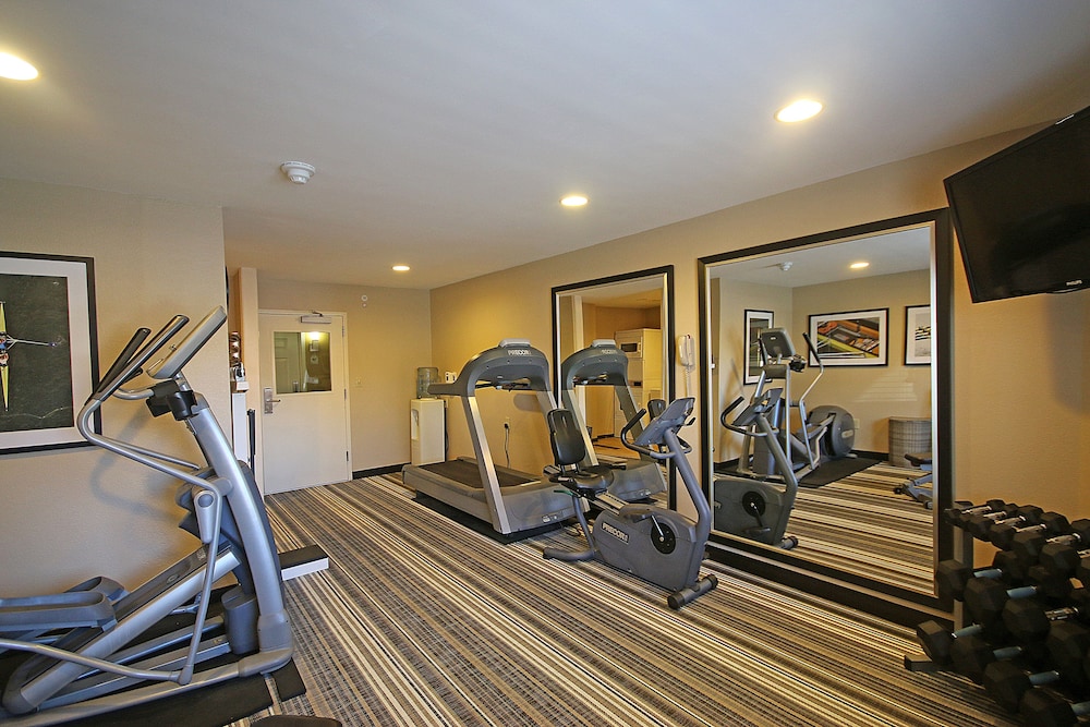 candlewood suites newport news yorktown by ihg