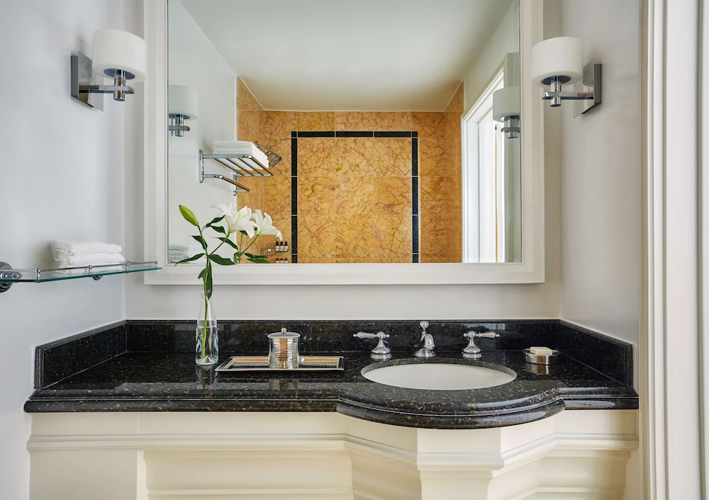 fairmont miramar hotel and bungalows