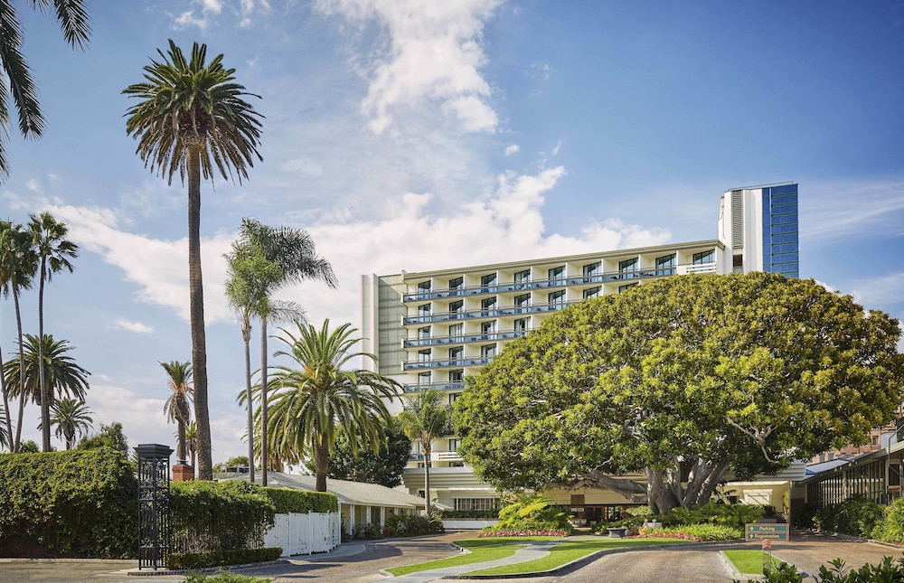 fairmont miramar hotel and bungalows