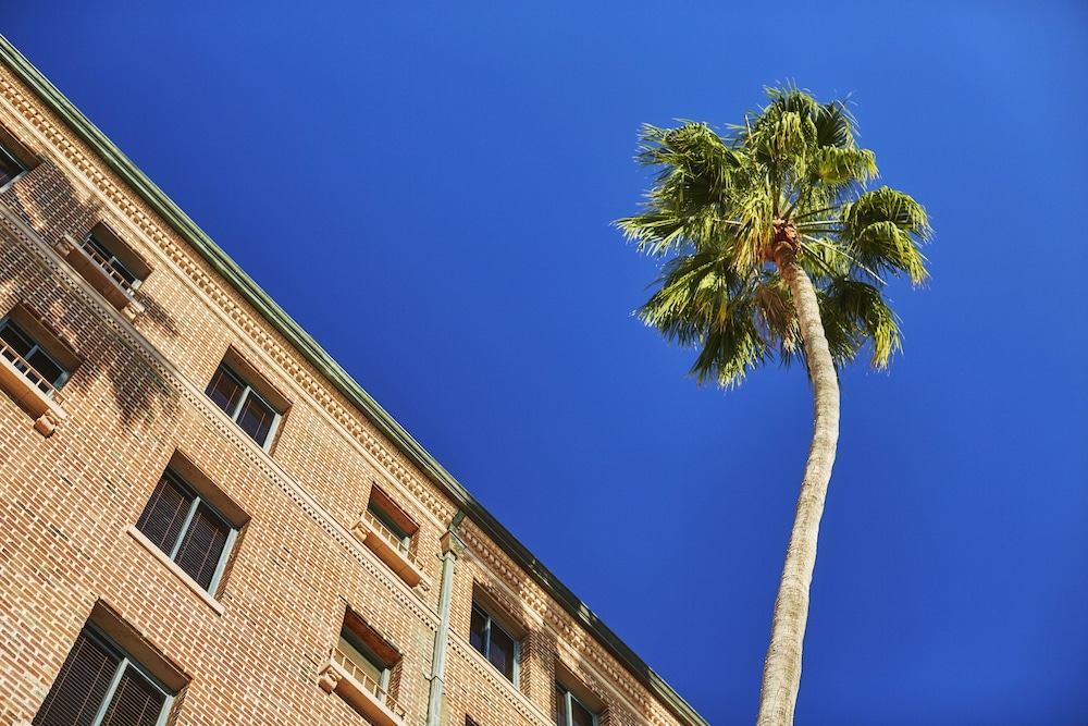 fairmont miramar hotel and bungalows