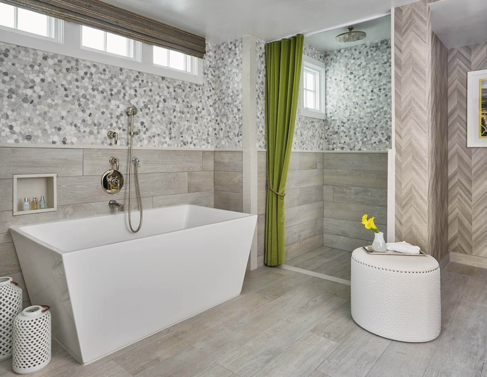 fairmont miramar bungalows