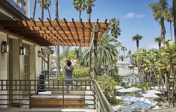 fairmont miramar bungalows