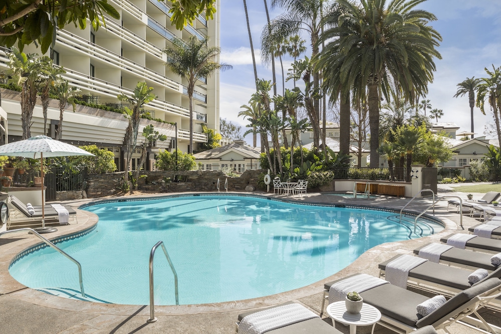 fairmont miramar bungalows