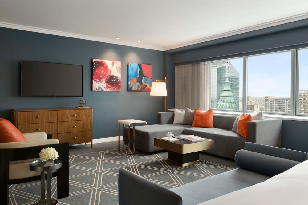 fairmont the queen elizabeth gold experience