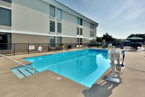 holiday inn express danville by ihg