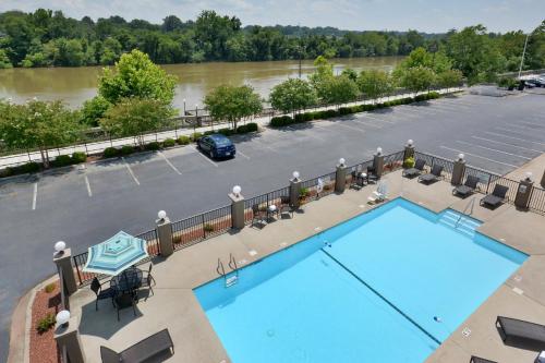 holiday inn express danville by ihg
