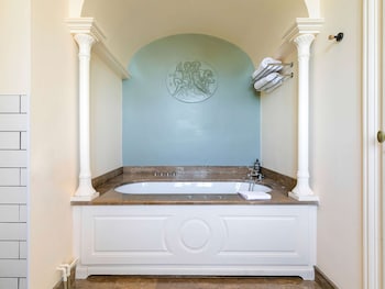 ibis styles dijon sud domaine de beauregard