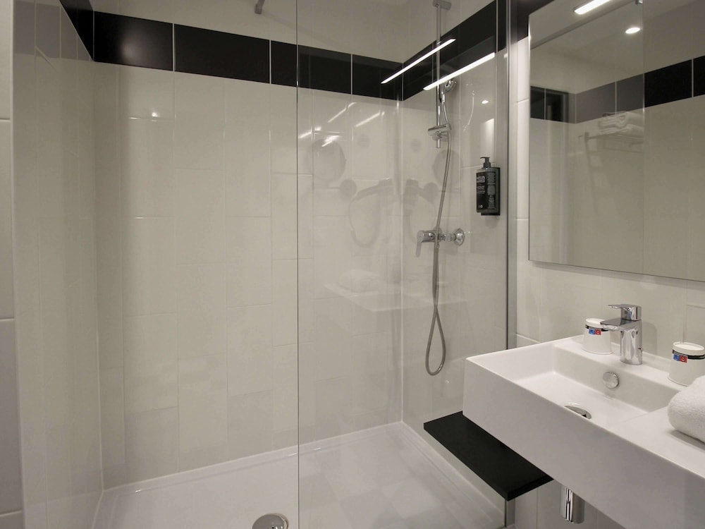 ibis styles dijon sud domaine de beauregard