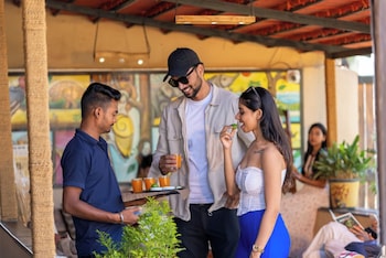 moustache panarpani retreat