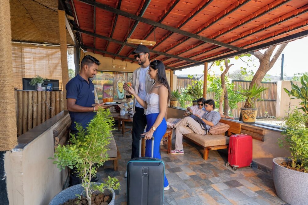 moustache panarpani retreat