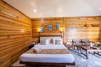 moustache panarpani retreat