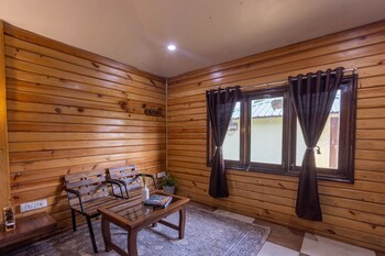 moustache panarpani retreat