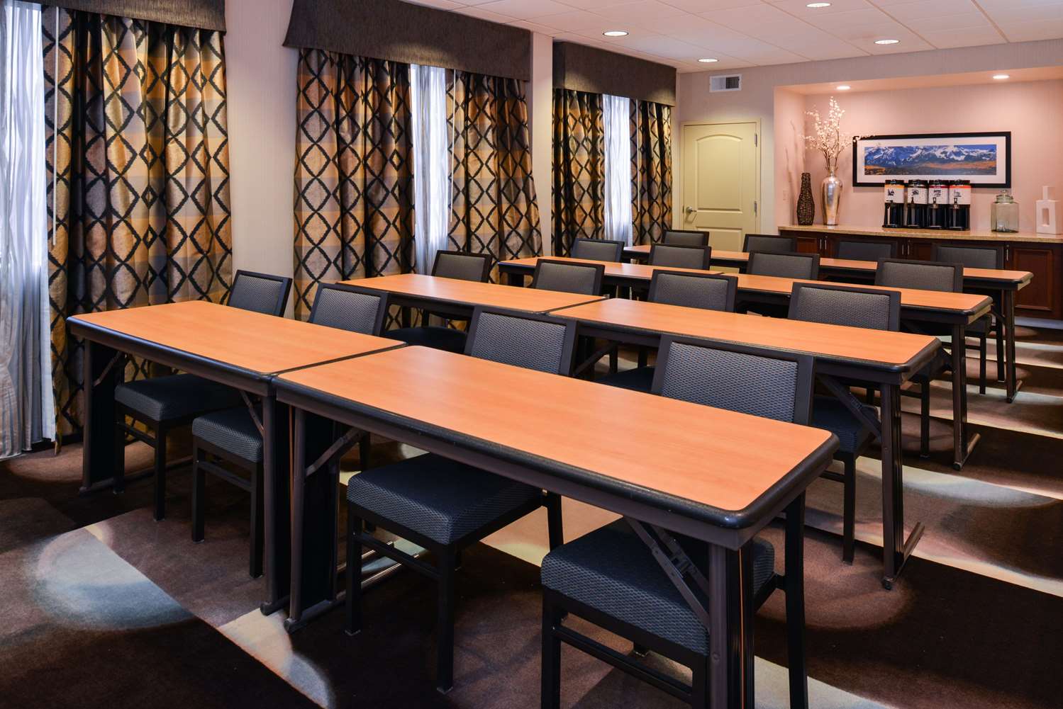 hampton inn and suites denver speer boulevard