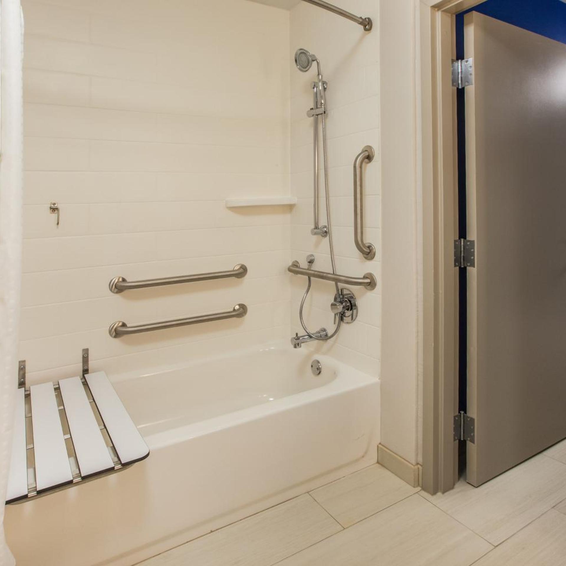 holiday inn express hotel and suites dallas south desoto