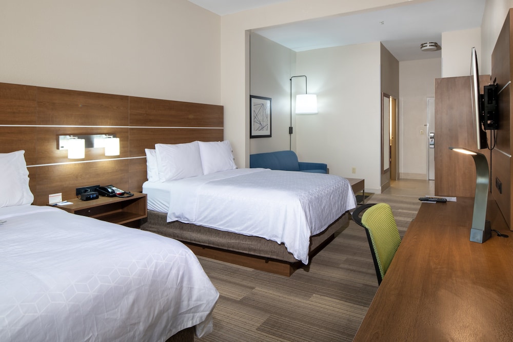 holiday inn express hotel and suites dallas south desoto