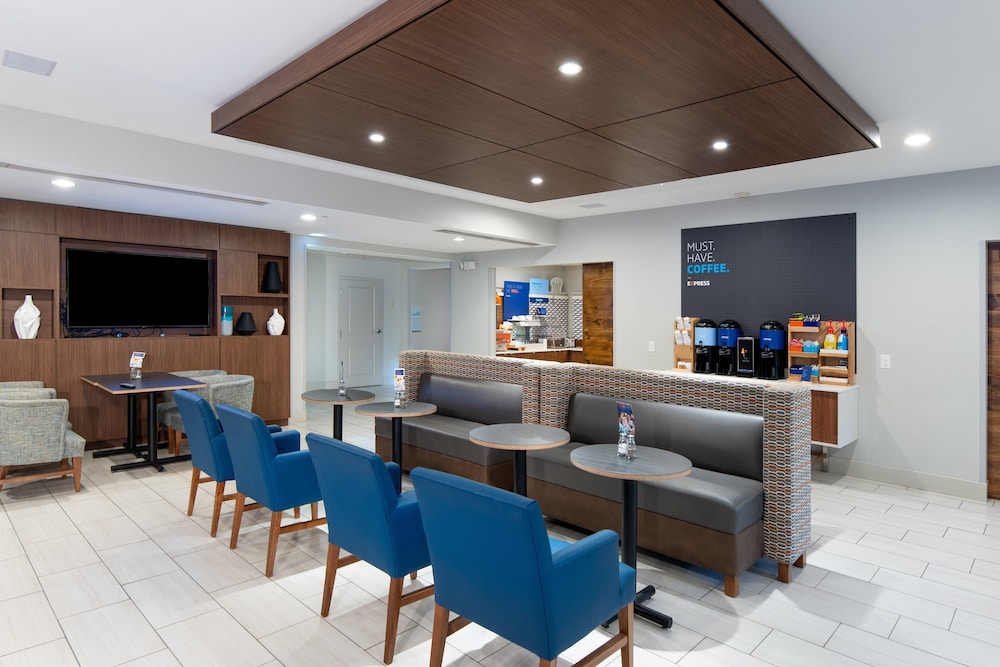 holiday inn express hotel and suites dallas south desoto