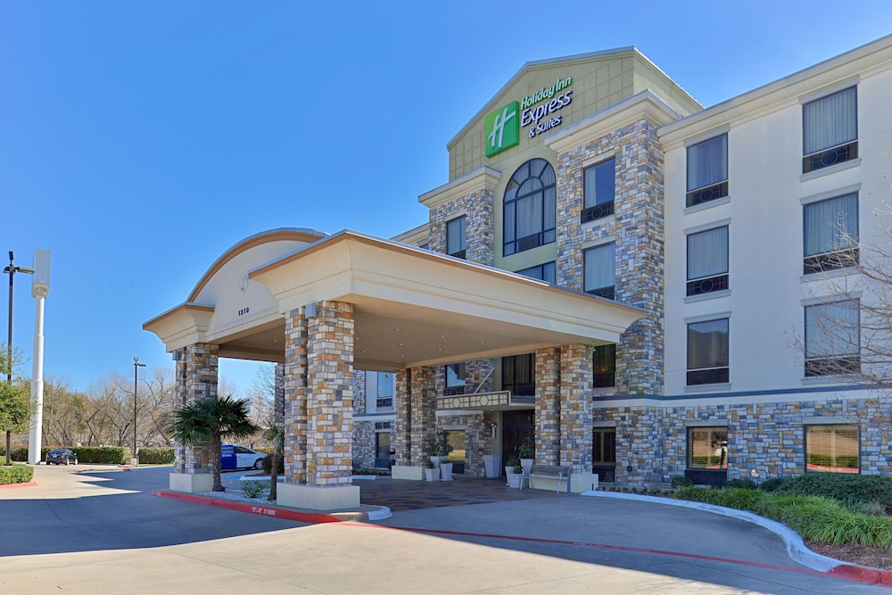 holiday inn express hotel and suites dallas south desoto
