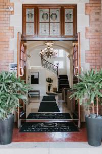 quality hotel regent rockhampton