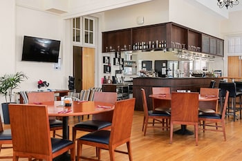 quality hotel regent rockhampton