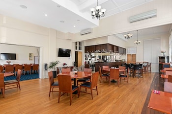 quality hotel regent rockhampton
