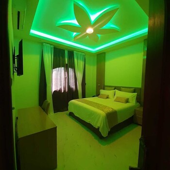 lver hotel