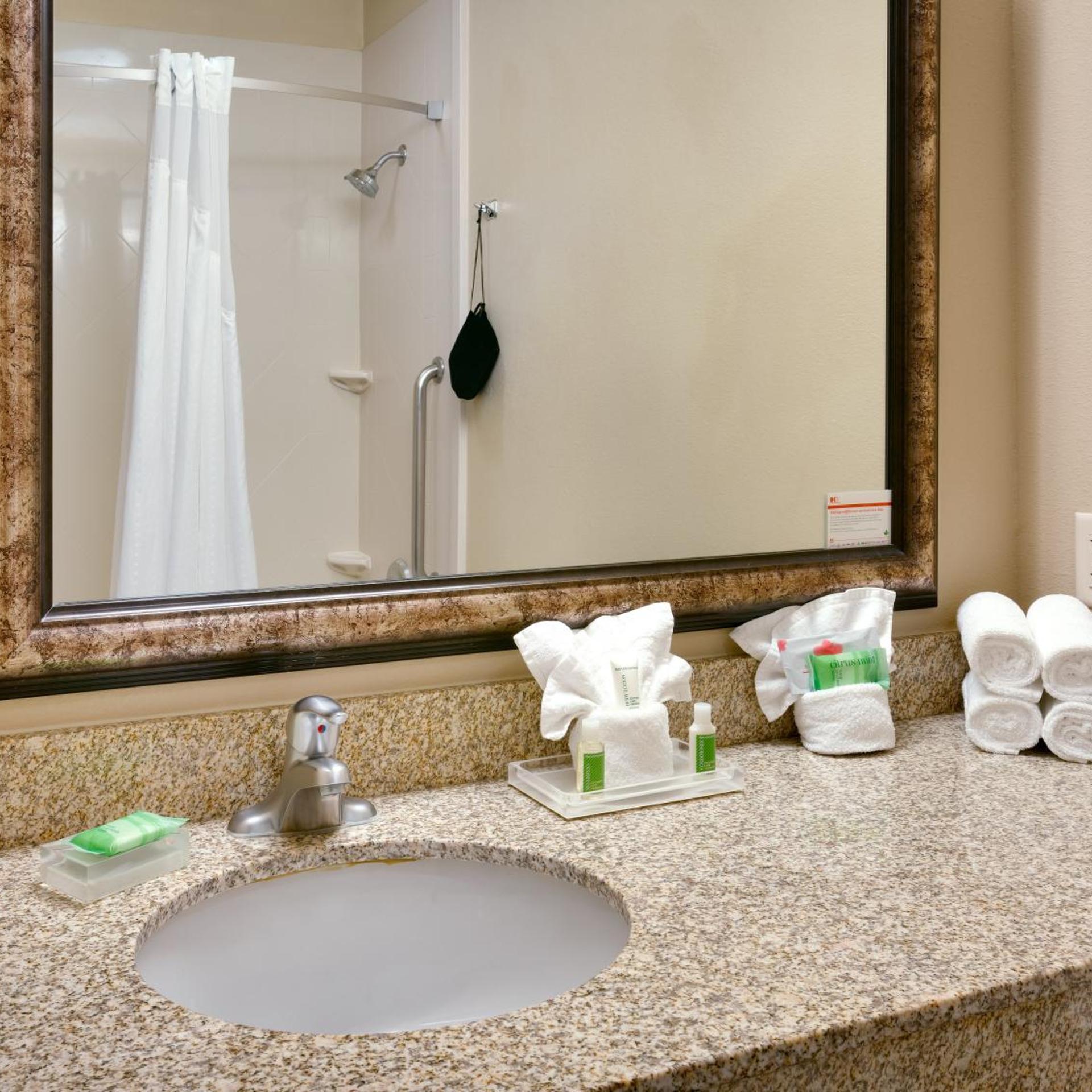 holiday inn hotel and suites salt lake city airport west