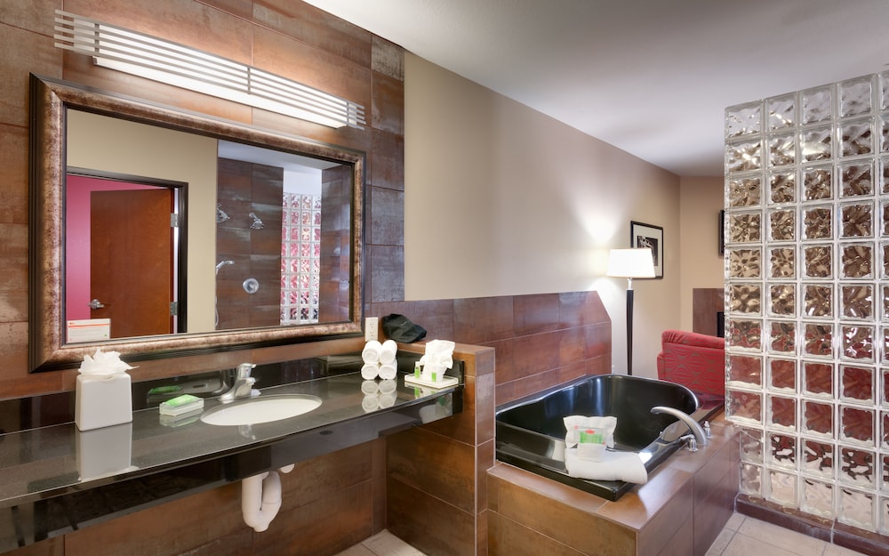 holiday inn hotel and suites salt lake city airport west