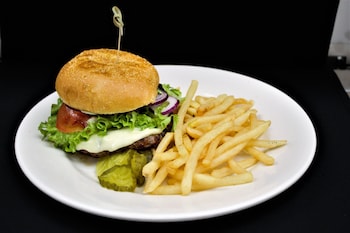 Holiday Inn Hotel & Suites Salt Lake City-Airport West,Salt Lake City International Airport>>Salt Lake City,3 star